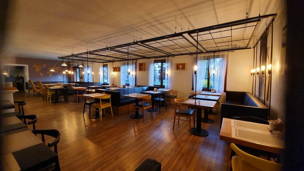 Rada Hotel Хагфорс Экстерьер фото